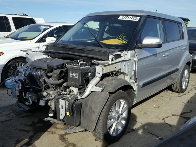 KNDJT2A69D7524416 - 2013 KIA SOUL + SILVER photo 2