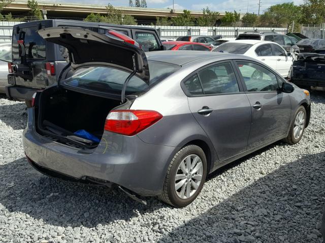 KNAFX4A6XG5439717 - 2016 KIA FORTE LX GRAY photo 4