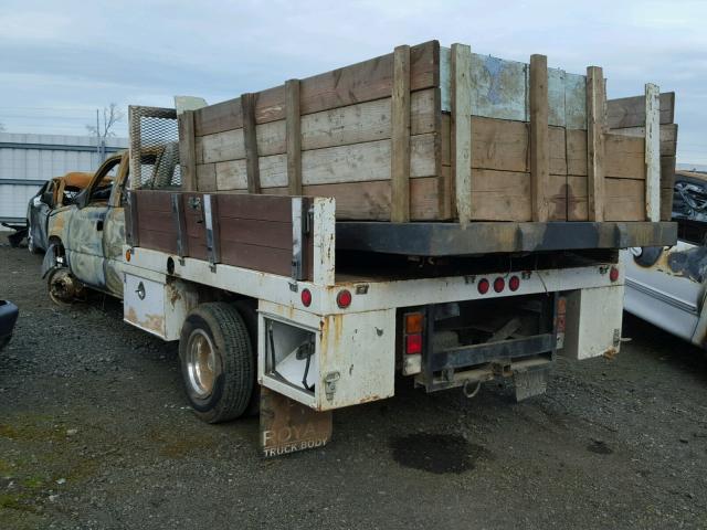 1GBJC33D36F245834 - 2006 CHEVROLET SILVERADO WHITE photo 3