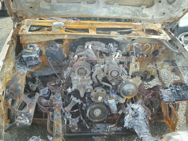 1GBJC33D36F245834 - 2006 CHEVROLET SILVERADO WHITE photo 7