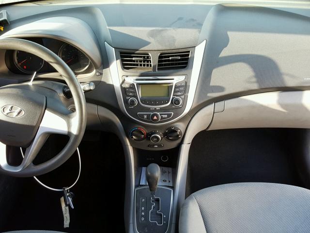 KMHCT4AE2DU447929 - 2013 HYUNDAI ACCENT GLS SILVER photo 9