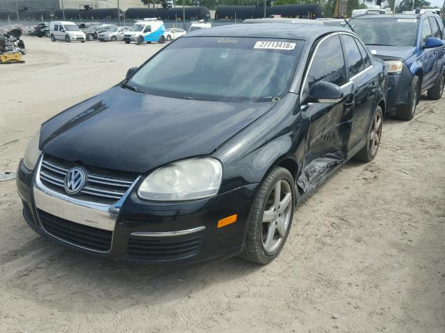 3VWRL71K69M086946 - 2009 VOLKSWAGEN JETTA TDI BLACK photo 2