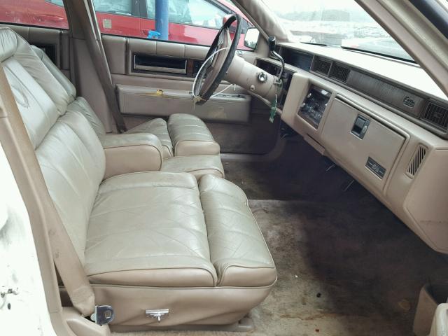 1G6CD515XJ4271010 - 1988 CADILLAC DEVILLE CREAM photo 5