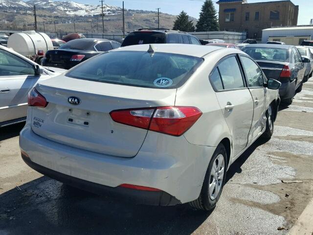 KNAFK4A60E5055263 - 2014 KIA FORTE LX CREAM photo 4