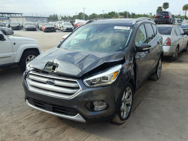 1FMCU0J94HUD49399 - 2017 FORD ESCAPE TIT GRAY photo 2