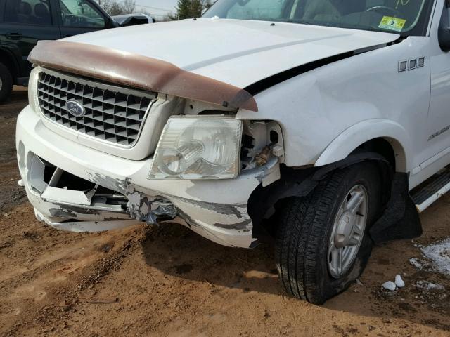 1FMZU72E52ZA75557 - 2002 FORD EXPLORER X WHITE photo 9