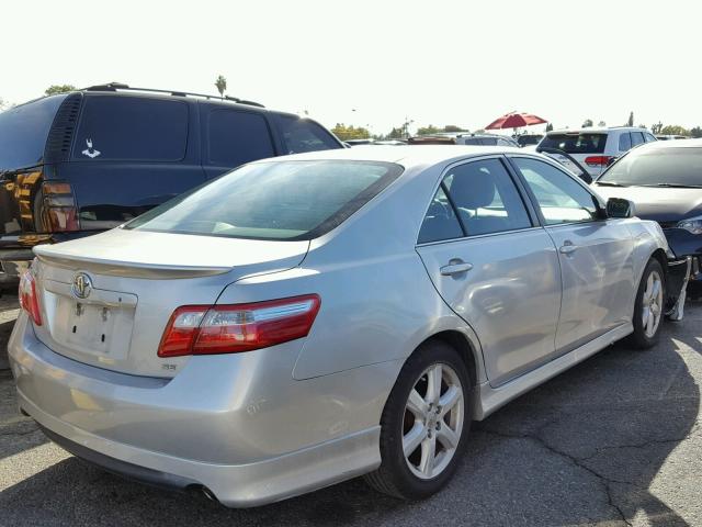 4T1BK46KX8U573121 - 2008 TOYOTA CAMRY LE SILVER photo 4