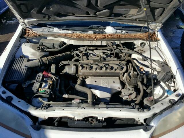 1HGCG56471A040654 - 2001 HONDA ACCORD LX WHITE photo 7