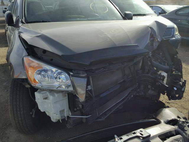 2T3ZF4DV1CW113457 - 2012 TOYOTA RAV4 BROWN photo 9