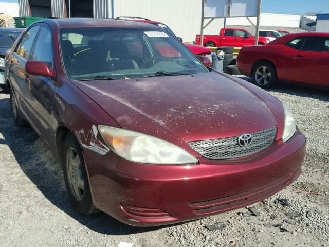 4T1BF32K32U005837 - 2002 TOYOTA CAMRY LE RED photo 1