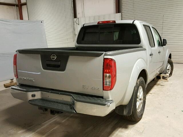 1N6AD0EV0HN763080 - 2017 NISSAN FRONTIER S SILVER photo 4