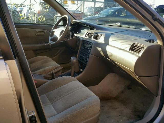 4T1BF22K9YU953534 - 2000 TOYOTA CAMRY LE BEIGE photo 5