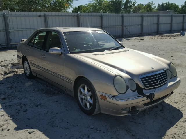 WDBJF65J81B325037 - 2001 MERCEDES-BENZ E 320 GOLD photo 1