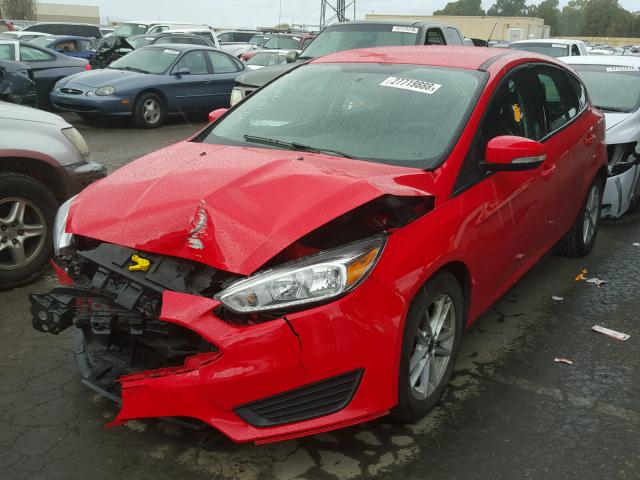 1FADP3K24HL217371 - 2017 FORD FOCUS SE RED photo 2