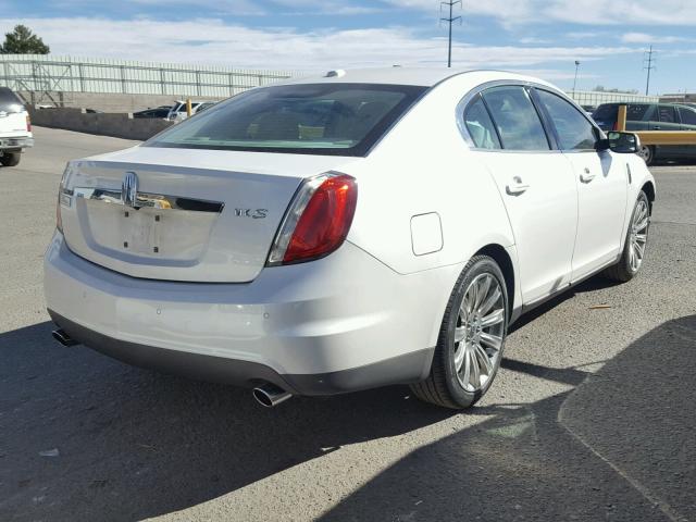 1LNHL9DR5AG601870 - 2010 LINCOLN MKS WHITE photo 4