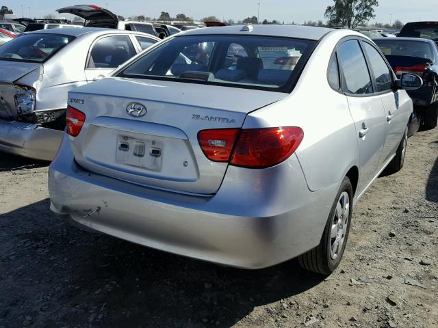 KMHDU46D88U406129 - 2008 HYUNDAI ELANTRA GL SILVER photo 4