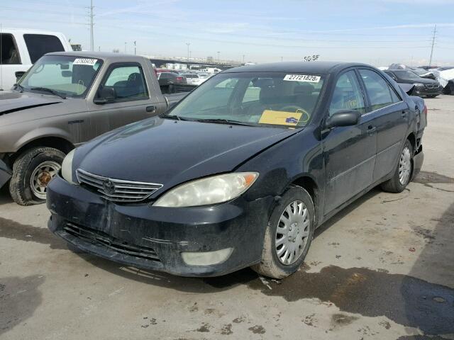 4T1BE32K15U073805 - 2005 TOYOTA CAMRY LE BLACK photo 2