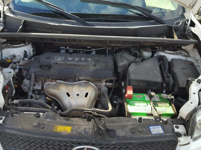 JTLKE50E491076979 - 2009 TOYOTA SCION XB WHITE photo 7