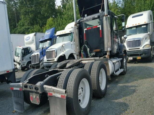 1FUJA6CV36LN92134 - 2006 FREIGHTLINER CONVENTION BLACK photo 4