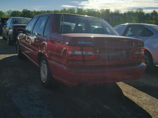 YV1LS55A4X2605458 - 1999 VOLVO S70 RED photo 3