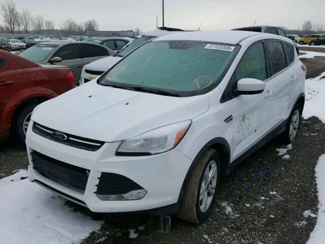 1FMCU9GX6GUB25527 - 2016 FORD ESCAPE SE WHITE photo 2