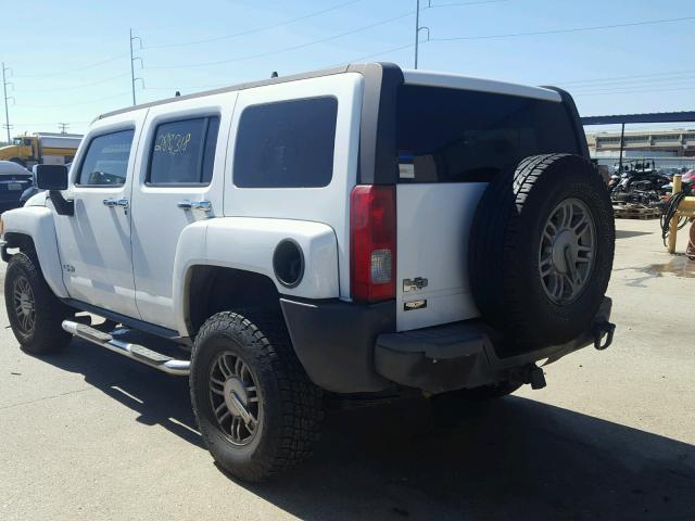 5GTDN136668190558 - 2006 HUMMER H3 WHITE photo 3