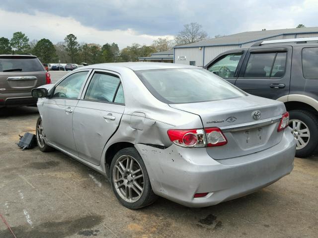 2T1BU4EE8DC959795 - 2013 TOYOTA COROLLA BA SILVER photo 3