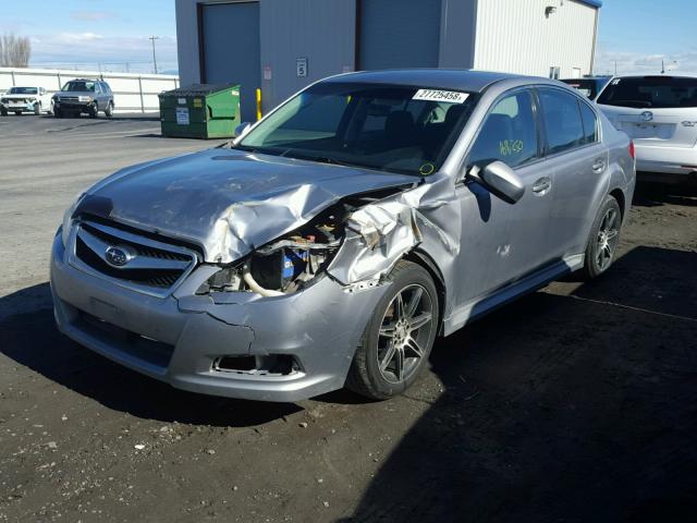 4S3BMCB68A3217540 - 2010 SUBARU LEGACY 2.5 SILVER photo 2