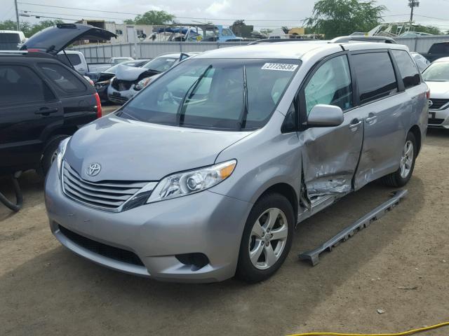 5TDKZ3DC4HS791260 - 2017 TOYOTA SIENNA LE SILVER photo 2