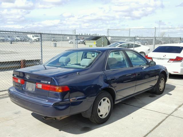 4T1BG22K3VU751622 - 1997 TOYOTA CAMRY CE BLUE photo 4