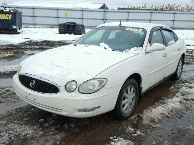 2G4WC532451278824 - 2005 BUICK LACROSSE C WHITE photo 2