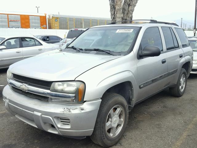 1GNDS13SX42217653 - 2004 CHEVROLET TRAILBLAZE SILVER photo 2