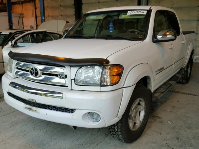 5TBDT44154S462889 - 2004 TOYOTA TUNDRA DOU WHITE photo 2