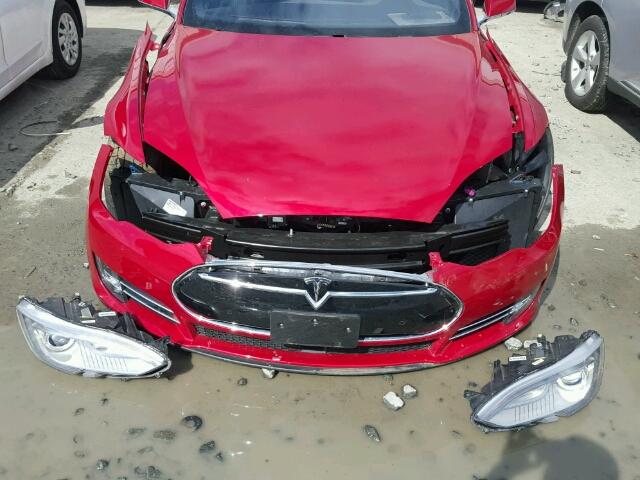 5YJSA1E40FF113951 - 2015 TESLA MODEL S RED photo 9