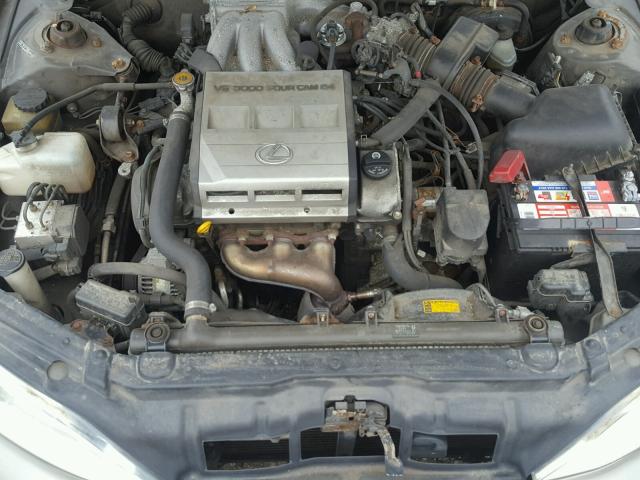 JT8BF28G4W5044484 - 1998 LEXUS ES 300 GRAY photo 7