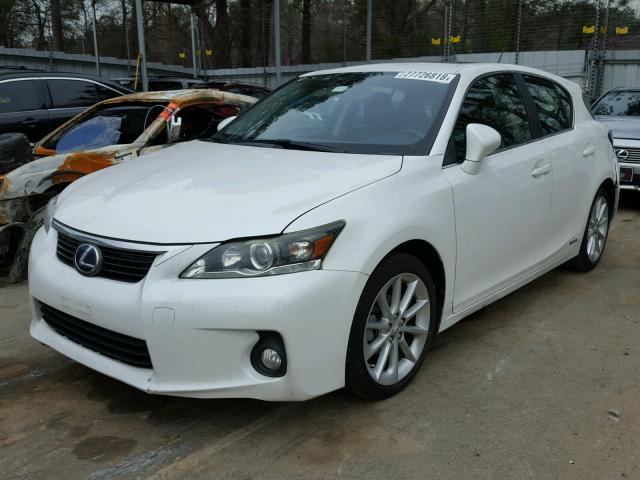 JTHKD5BH7B2046153 - 2011 LEXUS CT 200 WHITE photo 2