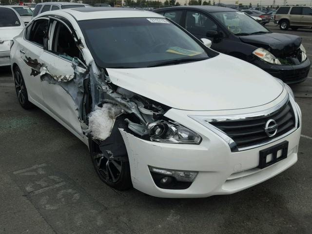 1N4AL3AP1FC469037 - 2015 NISSAN ALTIMA 2.5 WHITE photo 1