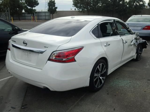 1N4AL3AP1FC469037 - 2015 NISSAN ALTIMA 2.5 WHITE photo 4