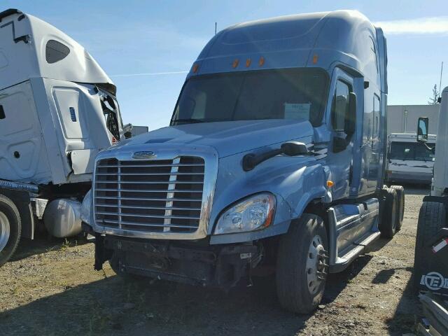 1FUJGLDR6BSBA2878 - 2011 FREIGHTLINER CASCADIA 1 BLUE photo 2