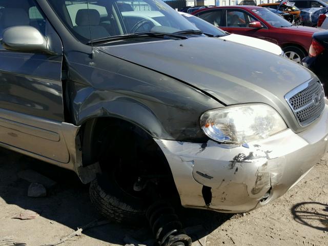 KNDUP131656638619 - 2005 KIA SEDONA EX GREEN photo 9