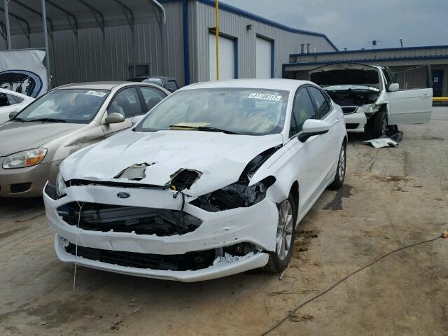 3FA6P0HD4HR249996 - 2017 FORD FUSION SE WHITE photo 2