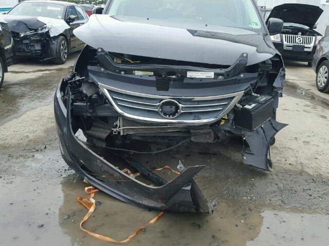 2C4RVABG6CR391786 - 2012 VOLKSWAGEN ROUTAN SE GRAY photo 9