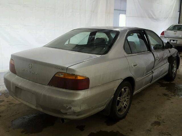 19UUA56631A007657 - 2001 ACURA 3.2TL SILVER photo 4