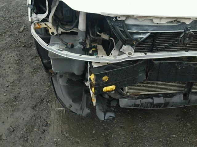 4T1BF28B43U278773 - 2003 TOYOTA AVALON XL WHITE photo 9