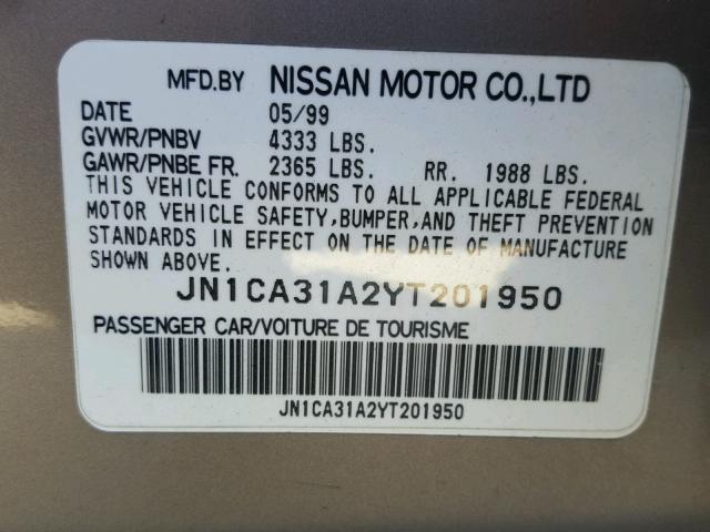 JN1CA31A2YT201950 - 2000 NISSAN MAXIMA GLE SILVER photo 10