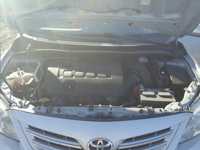 2T1BU4EE0DC015473 - 2013 TOYOTA COROLLA BA SILVER photo 7