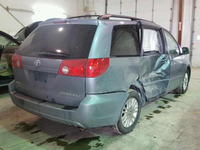 5TDYK4CC8AS338013 - 2010 TOYOTA SIENNA XLE BLUE photo 4