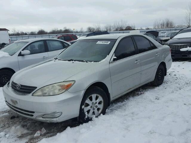 JTDBF32KX30135613 - 2003 TOYOTA CAMRY LE SILVER photo 2