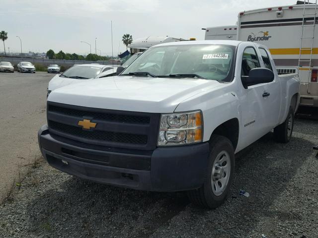 1GCRCPE07CZ312896 - 2012 CHEVROLET SILVERADO WHITE photo 2