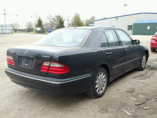 WDBJF82J0YX041091 - 2000 MERCEDES-BENZ E 320 4MAT BLACK photo 4